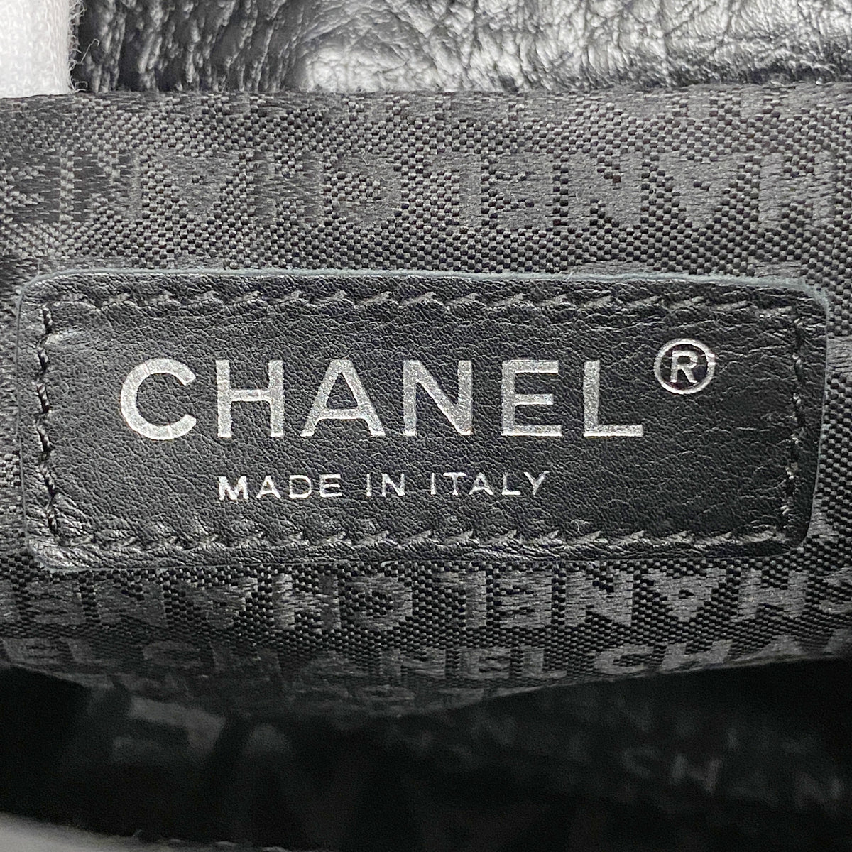 【6ic4442】シャネル ショルダーバッグ 2.55 チェーンショルダー レザー ブラック シルバー金具【中古】レディース