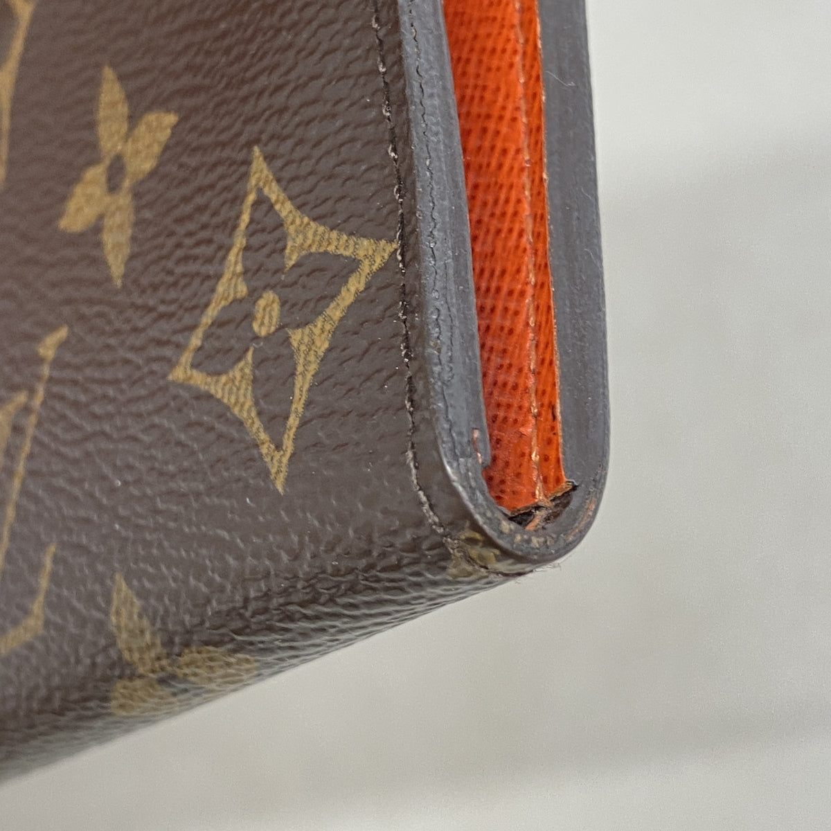 【6ic4446】ルイヴィトン 長財布 モノグラム ポルトフォイユエミリー M60696 ピモン【中古】レディース