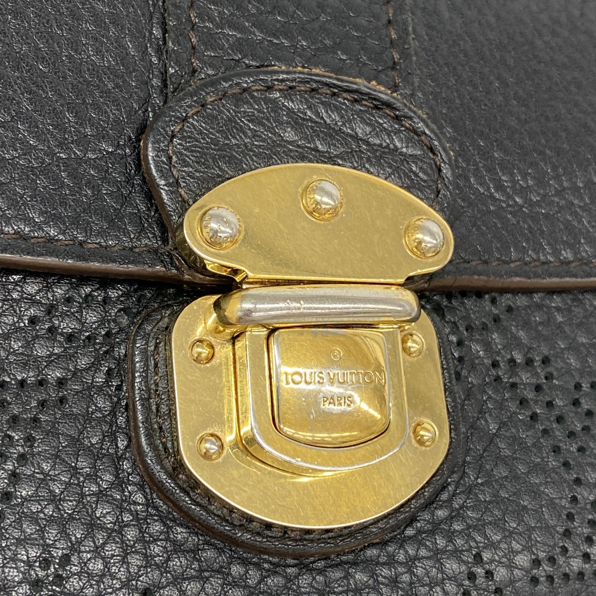 【6ic4472】ルイヴィトン 長財布 マヒナ ポルトフォイユイリス M58163 ノワール【中古】レディース
