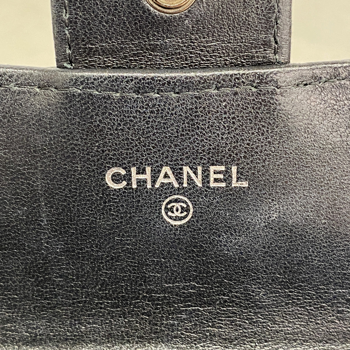 【6ic4495】シャネル 長財布 マトラッセ ラムスキン ブラック シルバー金具【中古】レディース