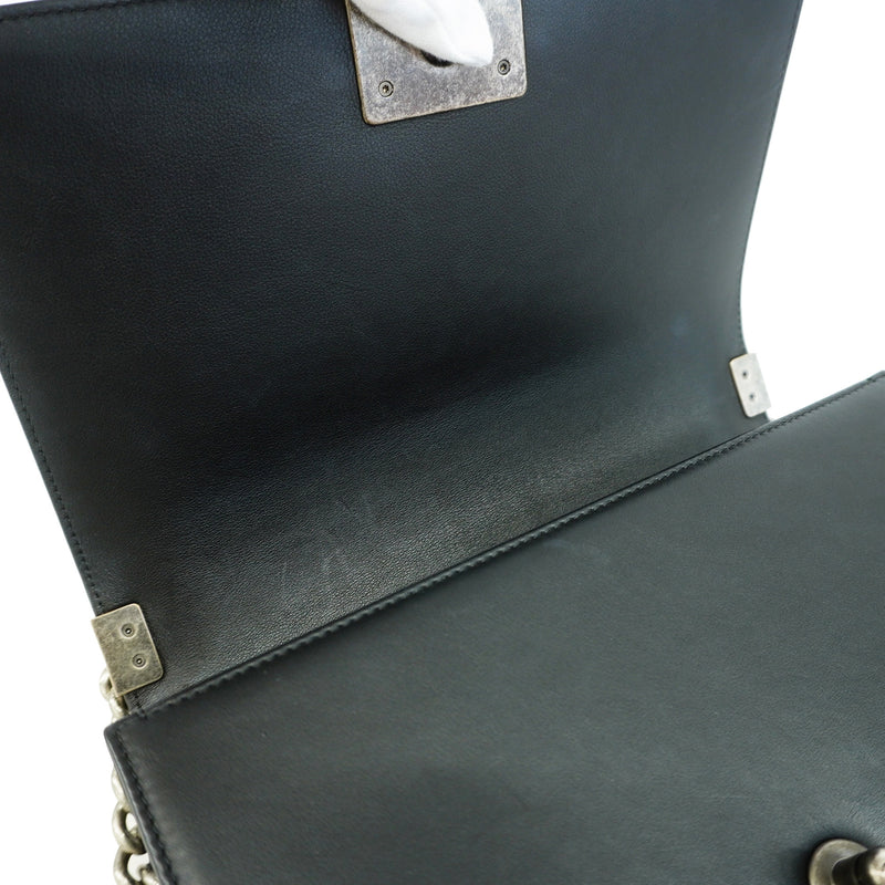 【6ic4557】シャネル ショルダーバッグ ボーイシャネル チェーンショルダー ラムスキン ブラック シルバー金具【中古】レディース