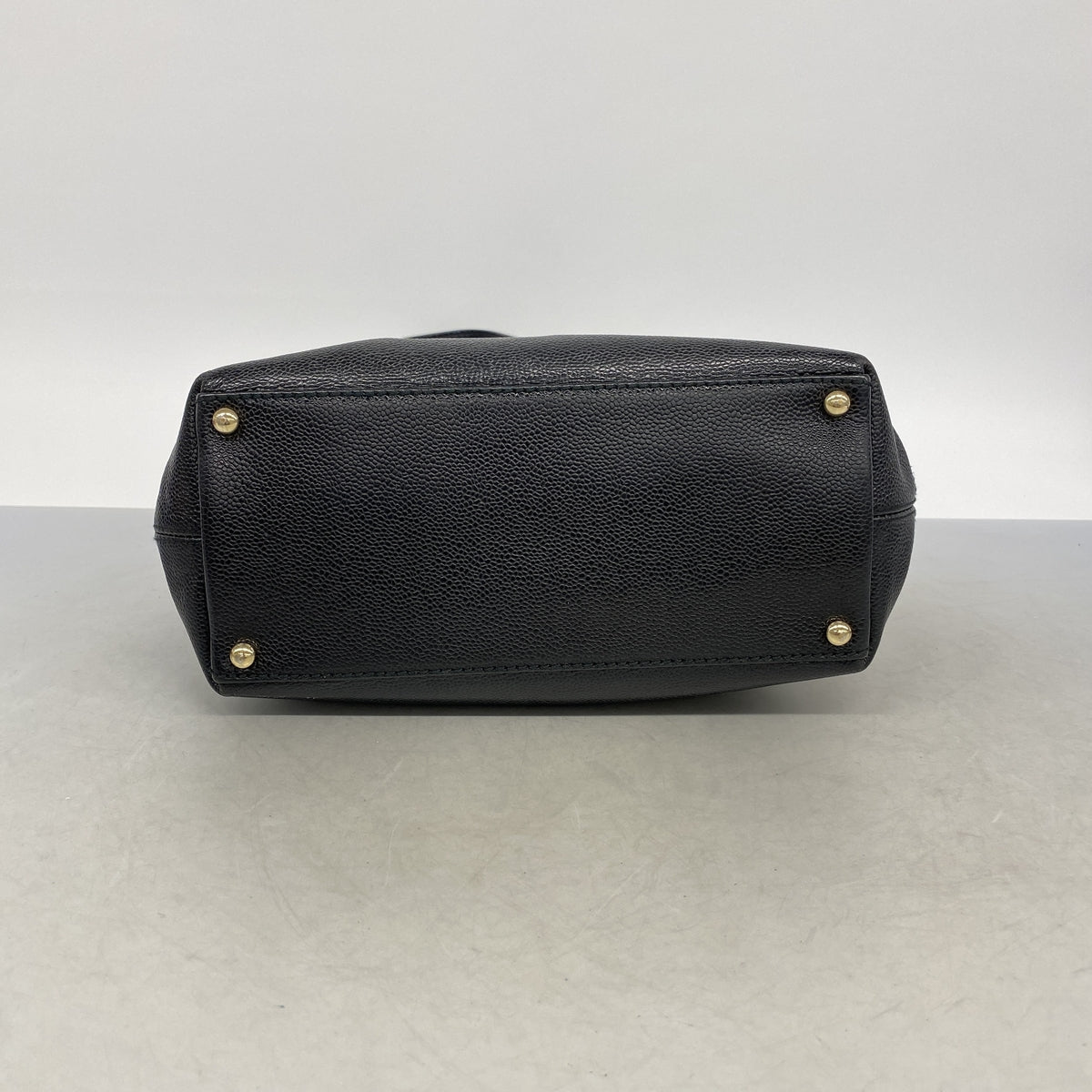 【6ic4561】シャネル トートバッグ キャビアスキン ブラック ゴールド金具【中古】レディース