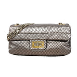 【6ic4571】シャネル ショルダーバッグ 2.55 Wチェーン パンチング レザー シルバー ゴールド/シルバー金具【中古】レディース