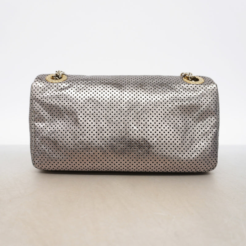 【6ic4571】シャネル ショルダーバッグ 2.55 Wチェーン パンチング レザー シルバー ゴールド/シルバー金具【中古】レディース