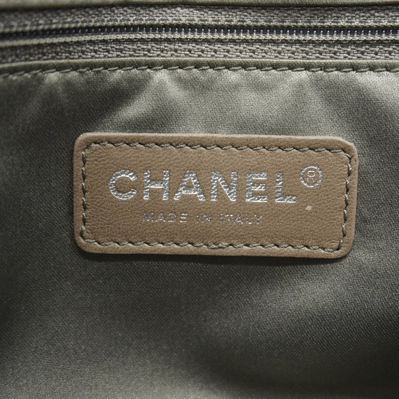 【6ic4571】シャネル ショルダーバッグ 2.55 Wチェーン パンチング レザー シルバー ゴールド/シルバー金具【中古】レディース