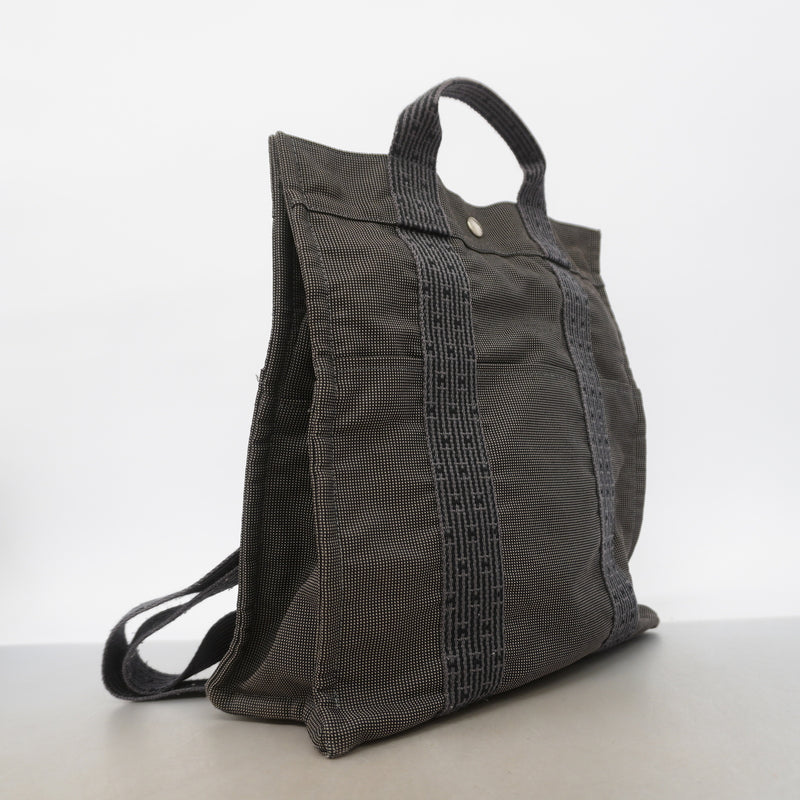 【6ic4624】エルメス リュック・デイパック エールラインアド ナイロン グレー シルバー金具【中古】レディース
