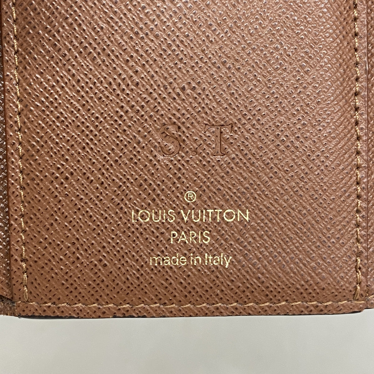 【6ic4668】ルイヴィトン 三つ折り財布 モノグラム ポルトフォイユヴィクトリーヌ M62472 ブラウン【中古】レディース
