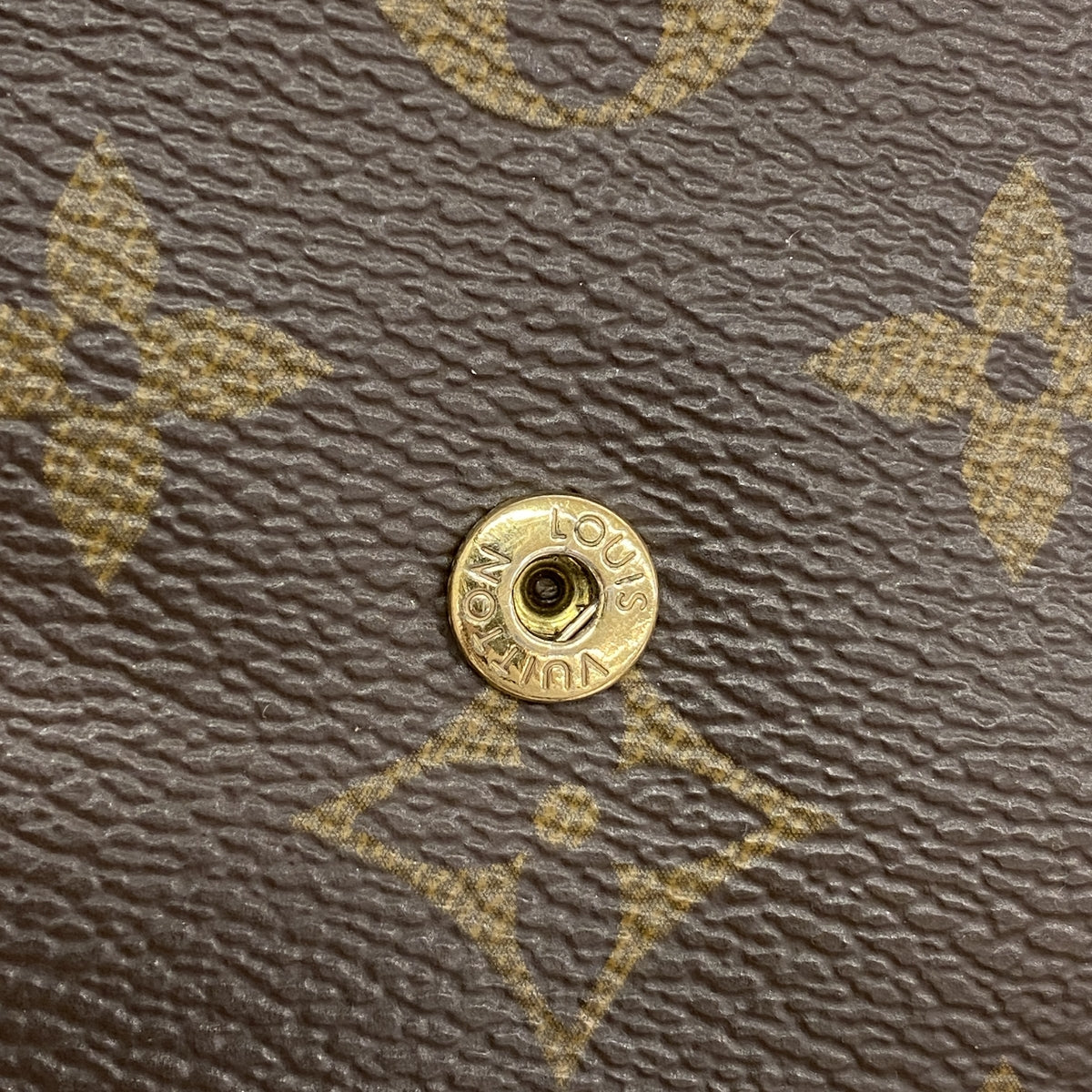 【6ic4668】ルイヴィトン 三つ折り財布 モノグラム ポルトフォイユヴィクトリーヌ M62472 ブラウン【中古】レディース