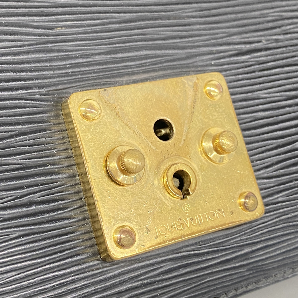 【6ic4697】ルイヴィトン クラッチバッグ エピ ポシェットセリエドラゴンヌ M52612 ノワール【中古】メンズ