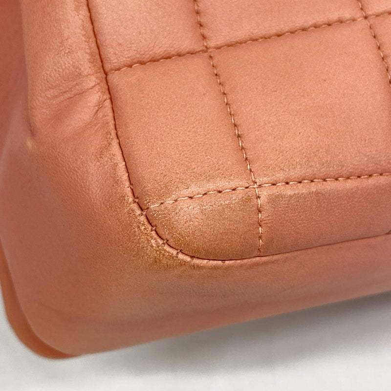【6ib2248】シャネル ショルダーバッグ チョコバー チェーンショルダー ラムスキン コーラルピンク シルバー金具【中古】レディース