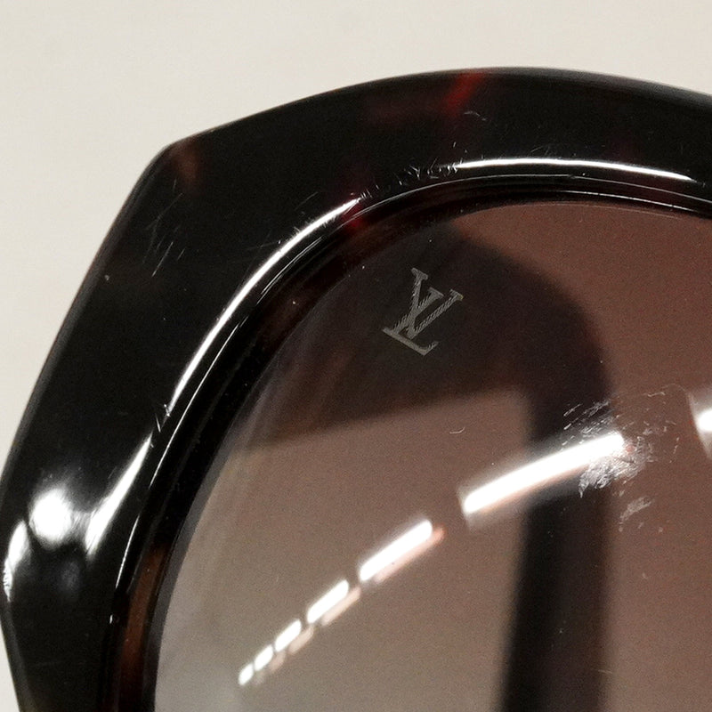 【6id4793】ルイヴィトン サングラス オーバルシェイプ Z0031E ブラウン【中古】レディース
