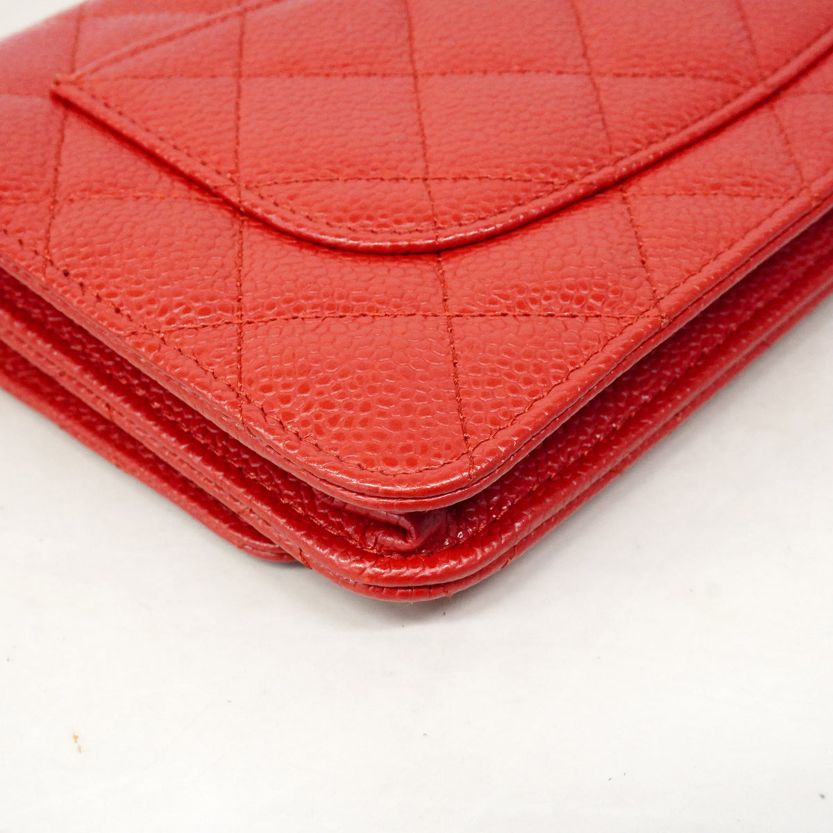 【6id4794】シャネル ショルダーウォレット マトラッセ チェーンショルダー キャビアスキン レッド シルバー金具【中古】レディース