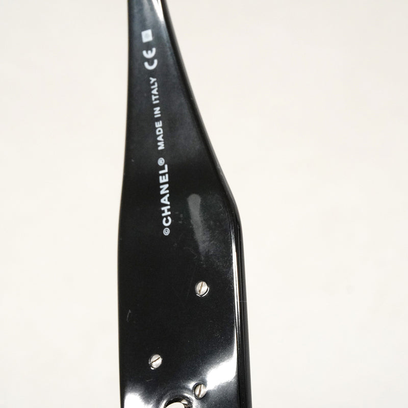 【6id4810】シャネル サングラス カメリア 5113 プラスチック ブラック シルバー金具【中古】レディース