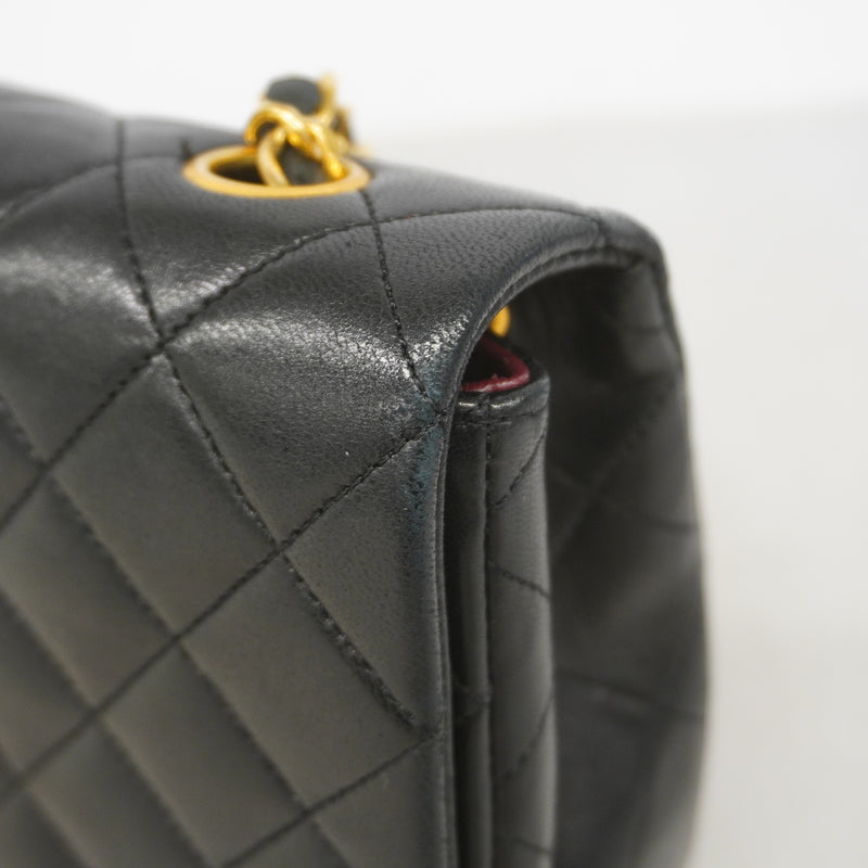 【6id4837】シャネル ショルダーバッグ マトラッセ チェーンショルダー ラムスキン ブラック ゴールド金具【中古】レディース