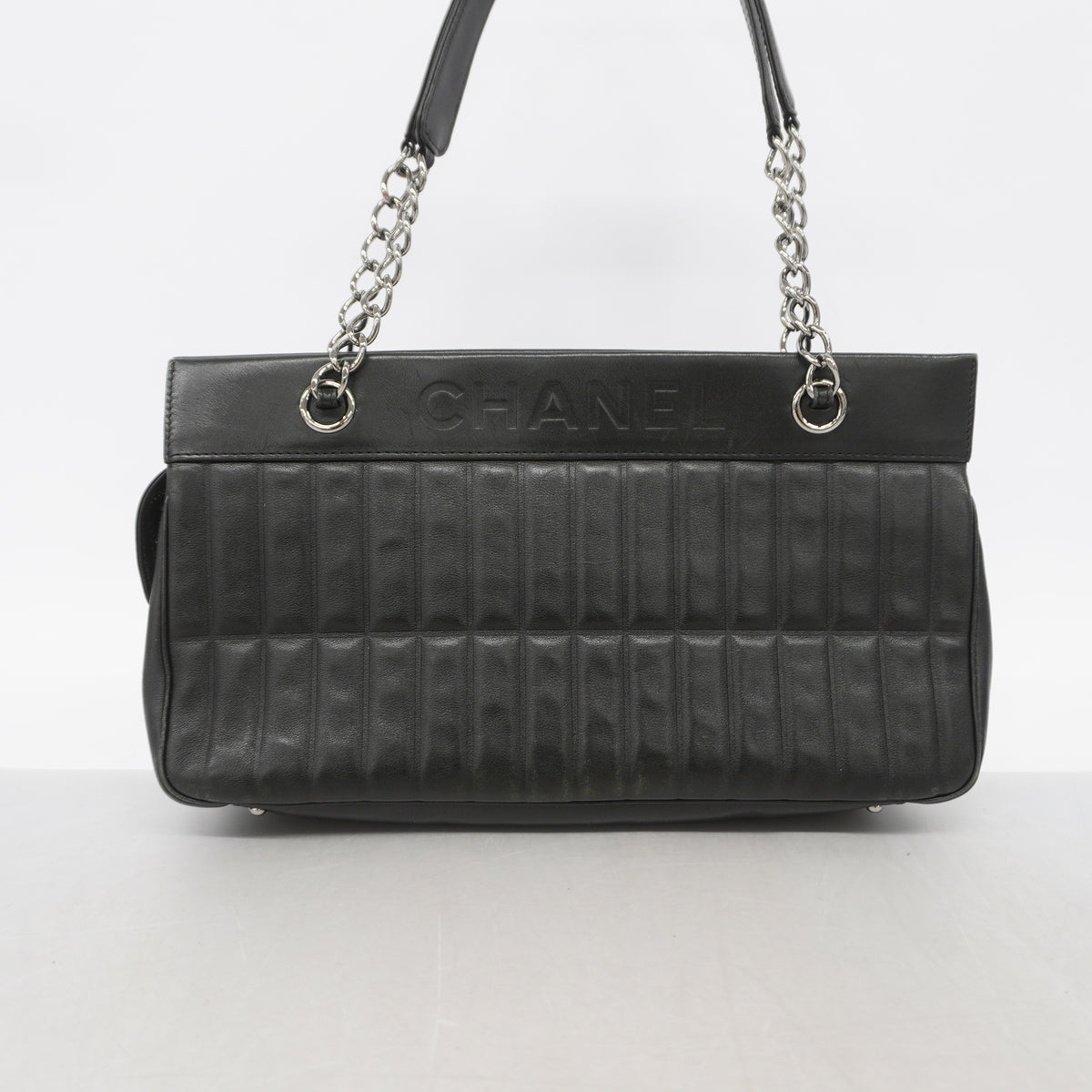 【6id4838】シャネル ショルダーバッグ チェーンショルダー ラムスキン ブラック シルバー金具【中古】レディース