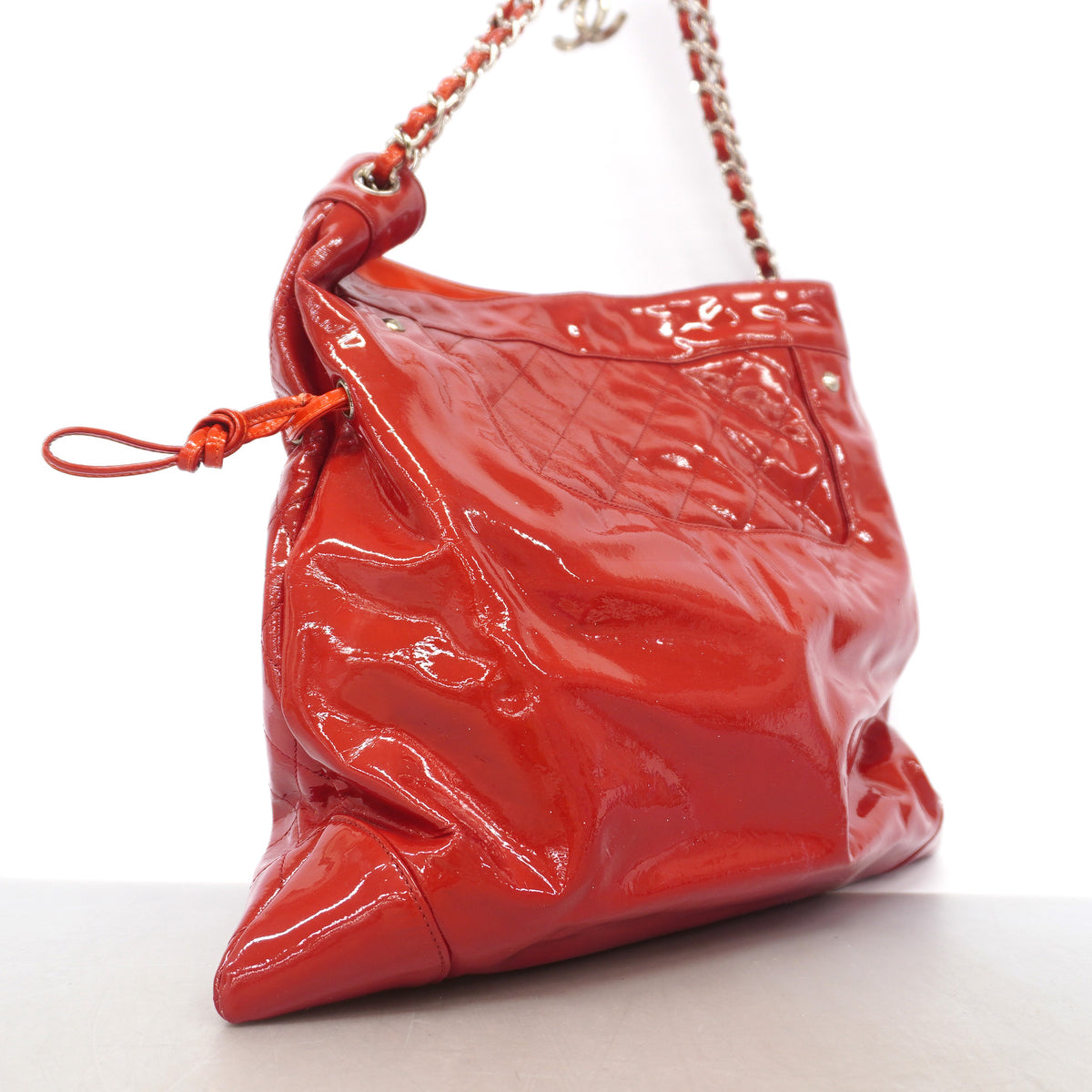 【6id4843】シャネル トートバッグ パテントレザー レッド シルバー金具【中古】レディース