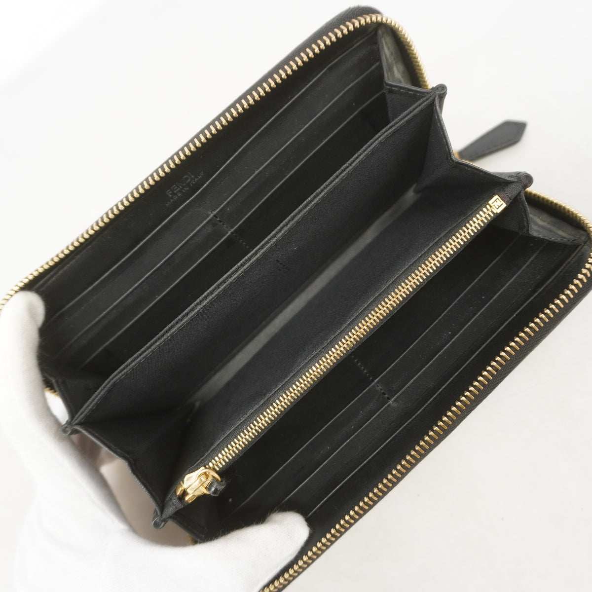 【6id4844】フェンディ 長財布 モンスター レザー ブラック ゴールド金具【中古】レディース