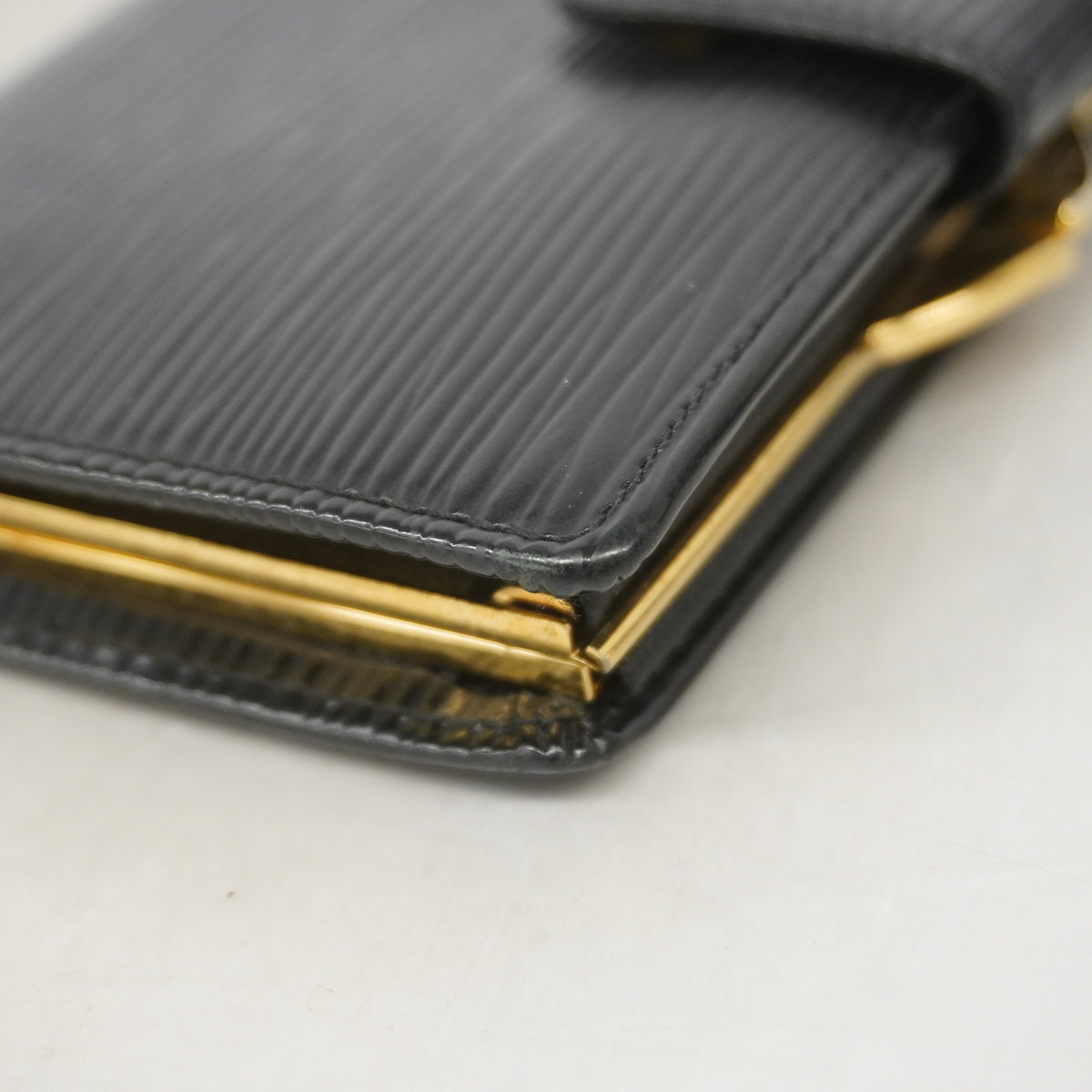 【6id4860】ルイヴィトン 財布 エピ ポルトモネビエヴィエノワ M63242 ノワール【中古】レディース