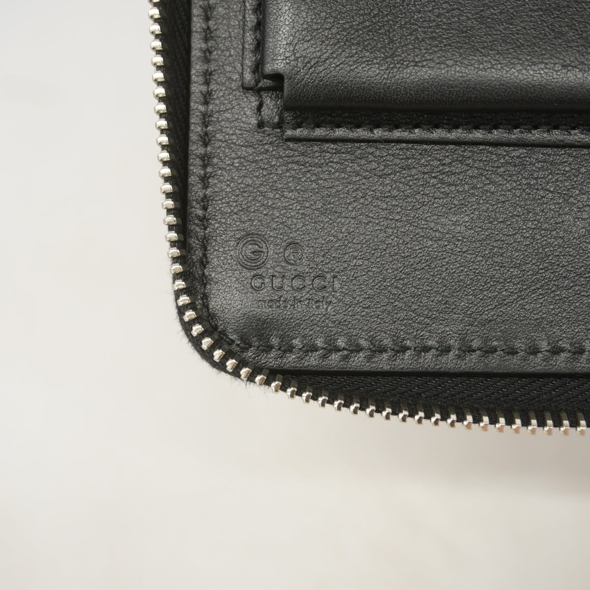 ★在庫処分★最終価格【6id4873】グッチ 長財布 マイクログッチシマ 449246 レザー ブラック シルバー金具【中古】メンズ