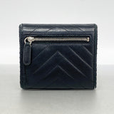 【6id4936】シャネル 三つ折り財布 Vステッチ ラムスキン ブラック シルバー金具【中古】レディース