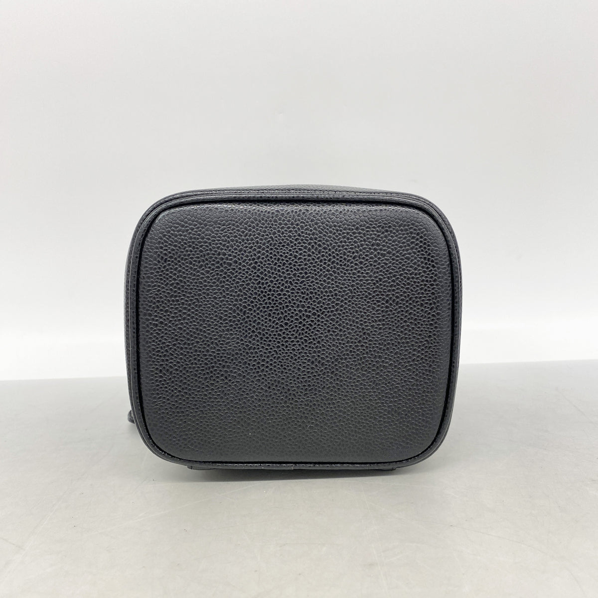 【6id4979】シャネル バニティバッグ キャビアスキン ブラック ゴールド金具【中古】レディース