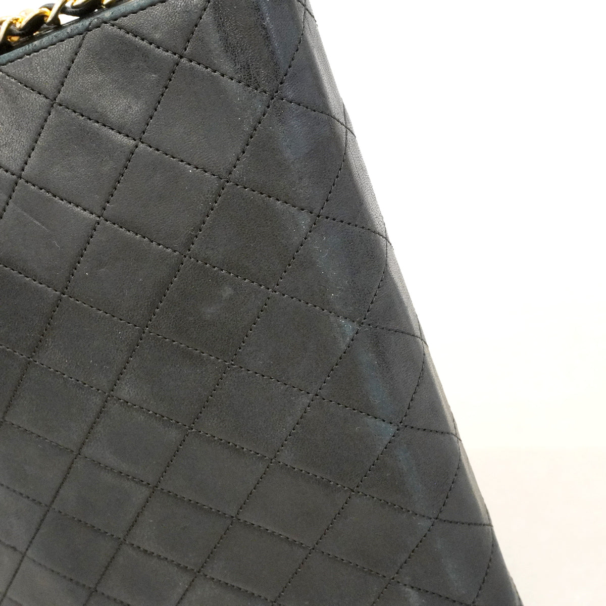 【6id4990】シャネル ショルダーバッグ マトラッセ チェーンショルダー ラムスキン ブラック ゴールド金具【中古】レディース