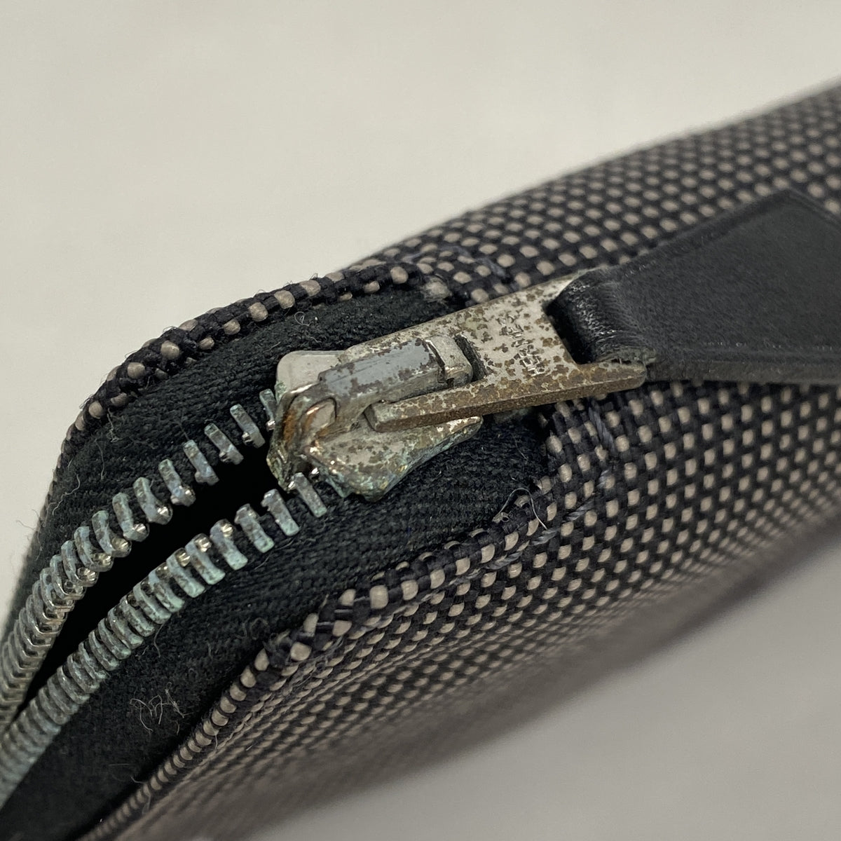 【6id5005】エルメス 長財布 エールラインパースGM ナイロン グレー シルバー金具【中古】メンズ レディース ユニセックス