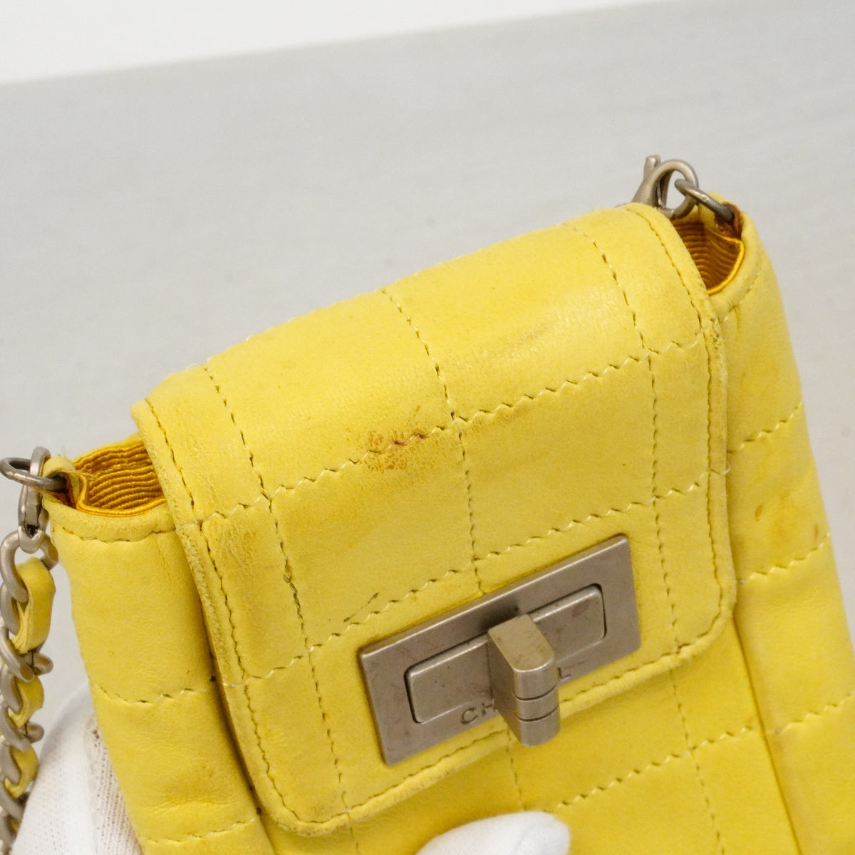 【6id5034】シャネル ショルダーバッグ 2.55/チョコバー チェーンショルダー ラムスキン イエロー シルバー金具【中古】レディース