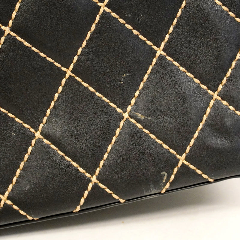 【6id5036】シャネル トートバッグ ワイルドステッチ レザー ブラック ゴールド金具【中古】レディース