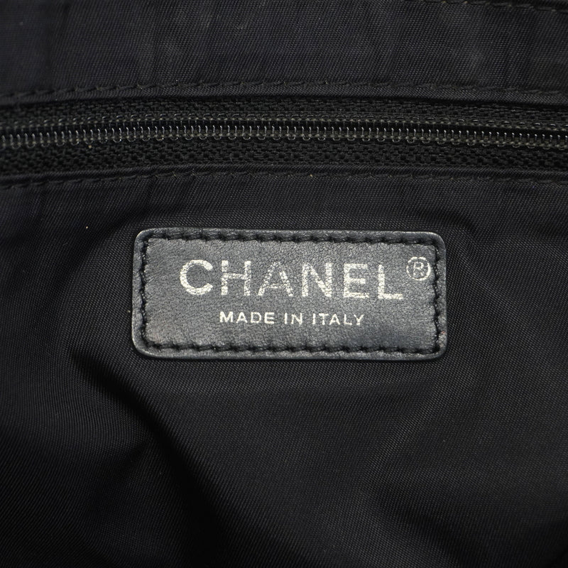 【6id5046】シャネル トートバッグ ニュートラベル ナイロン ブラック ゴールド金具【中古】レディース