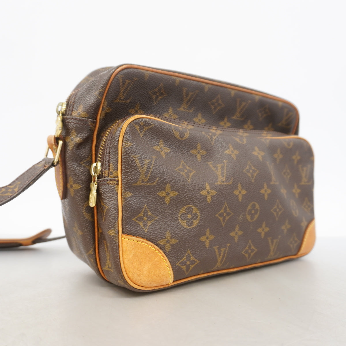 【6id5048】ルイヴィトン ショルダーバッグ モノグラム ナイル M45244 ブラウン【中古】レディース