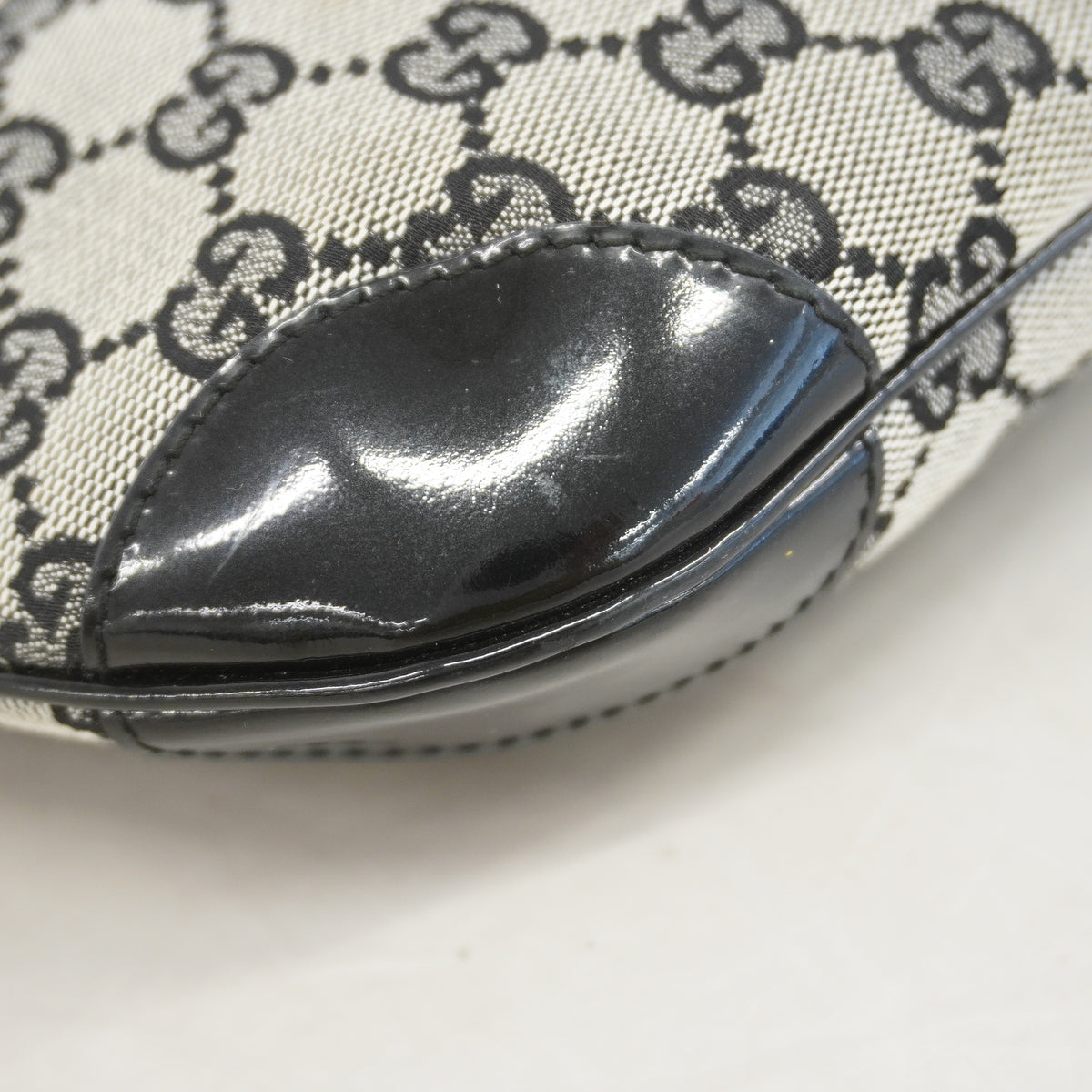 【6id5063】グッチ ショルダーバッグ GGキャンバス 001 4158 キャンバス ブラウン ゴールド金具【中古】レディース
