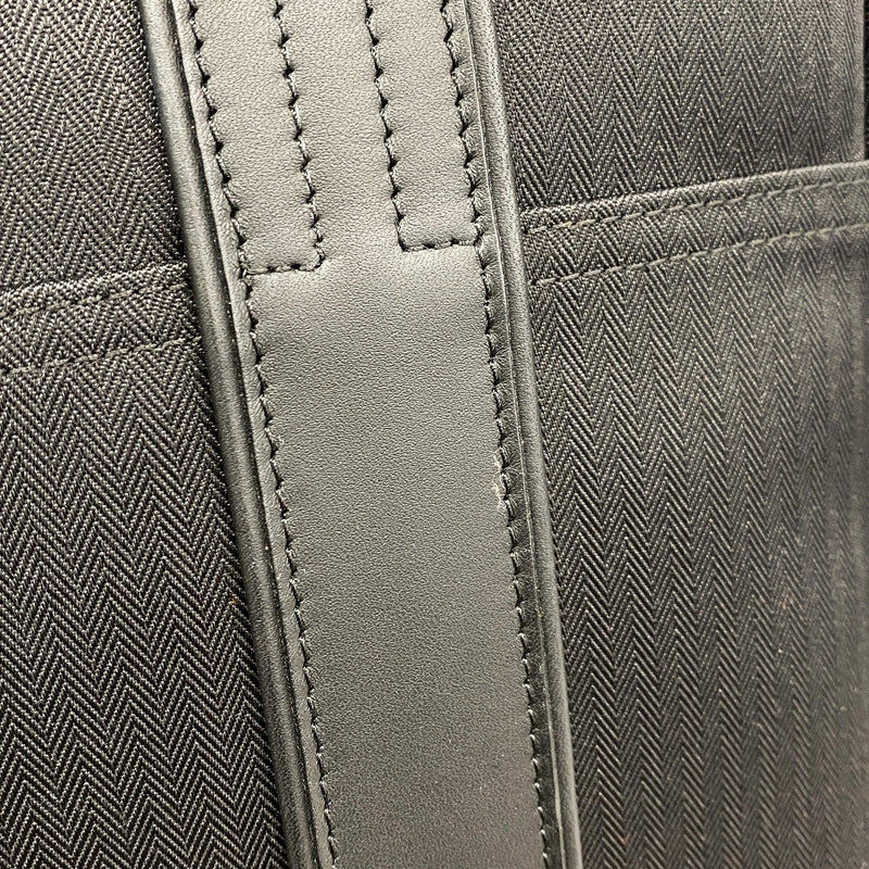 【6id5067】エルメス リュック・デイパック サックアドアカプルコ トワルシェブロン ブラック シルバー金具【中古】メンズ
