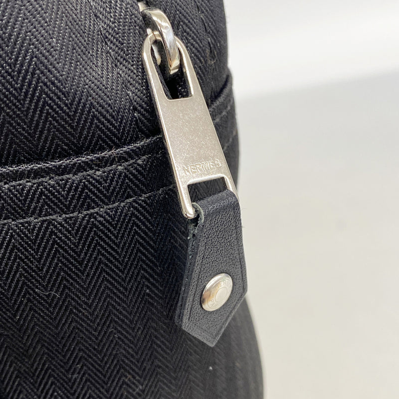 【6id5067】エルメス リュック・デイパック サックアドアカプルコ トワルシェブロン ブラック シルバー金具【中古】メンズ