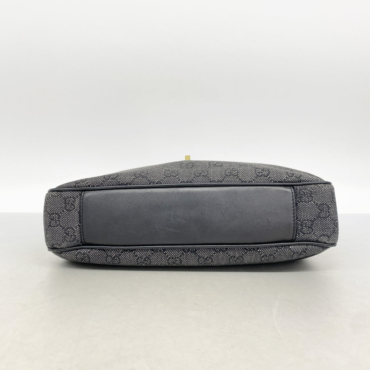 【6id5072】グッチ ショルダーバッグ 92736 デニム ブラック ゴールド金具【中古】レディース