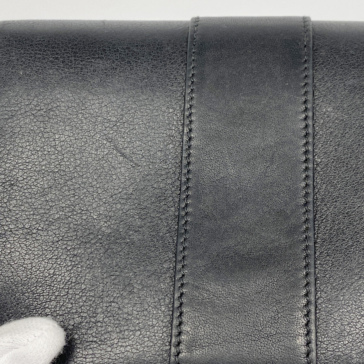 【6id5087】カルティエ 三つ折り財布 トリニティ レザー ブラック ゴールド/シルバー金具【中古】レディース