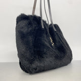 【6id5089】フェンディ ショルダーバッグ ファー ブラック シルバー金具【中古】レディース