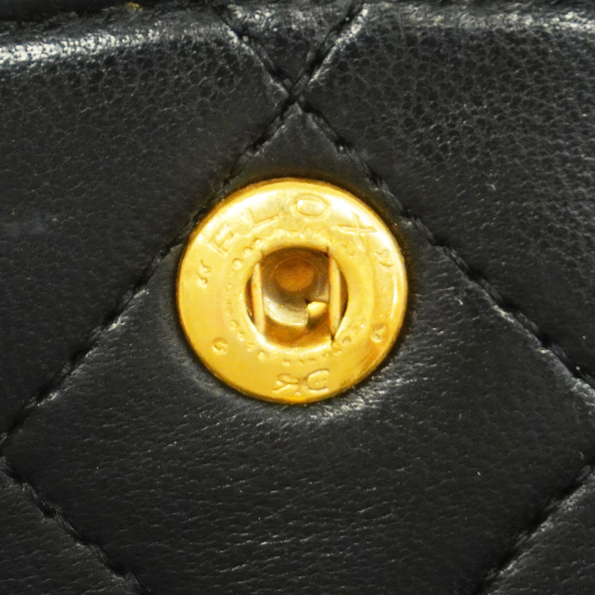 【6id5098】シャネル ショルダーバッグ マトラッセ Wフラップ Wチェーン ラムスキン ブラック ゴールド金具【中古】レディース