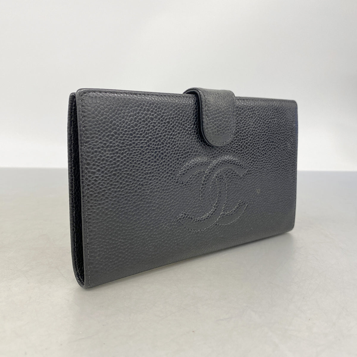 【6id5138】シャネル 長財布 キャビアスキン ブラック ゴールド金具【中古】レディース