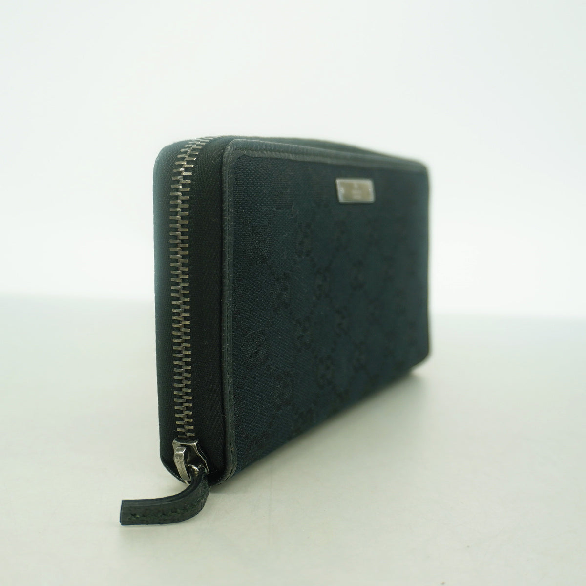 【6id5212】グッチ 長財布 GGキャンバス 112724 キャンバス ブラック シルバー金具【中古】レディース