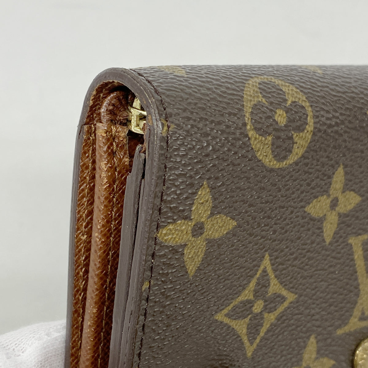 【6id5233】ルイヴィトン 財布 モノグラム ポルトモネビエトレゾール M61730 ブラウン【中古】レディース