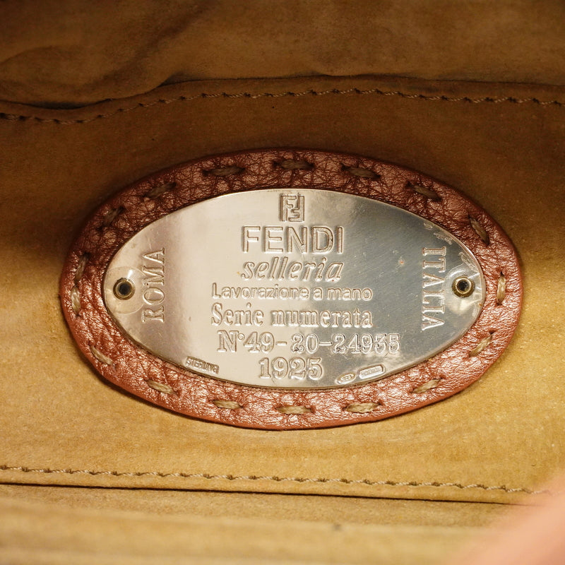 【6id5240】フェンディ ショルダーバッグ セレリア レザー ピンクベージュ シルバー金具【中古】レディース