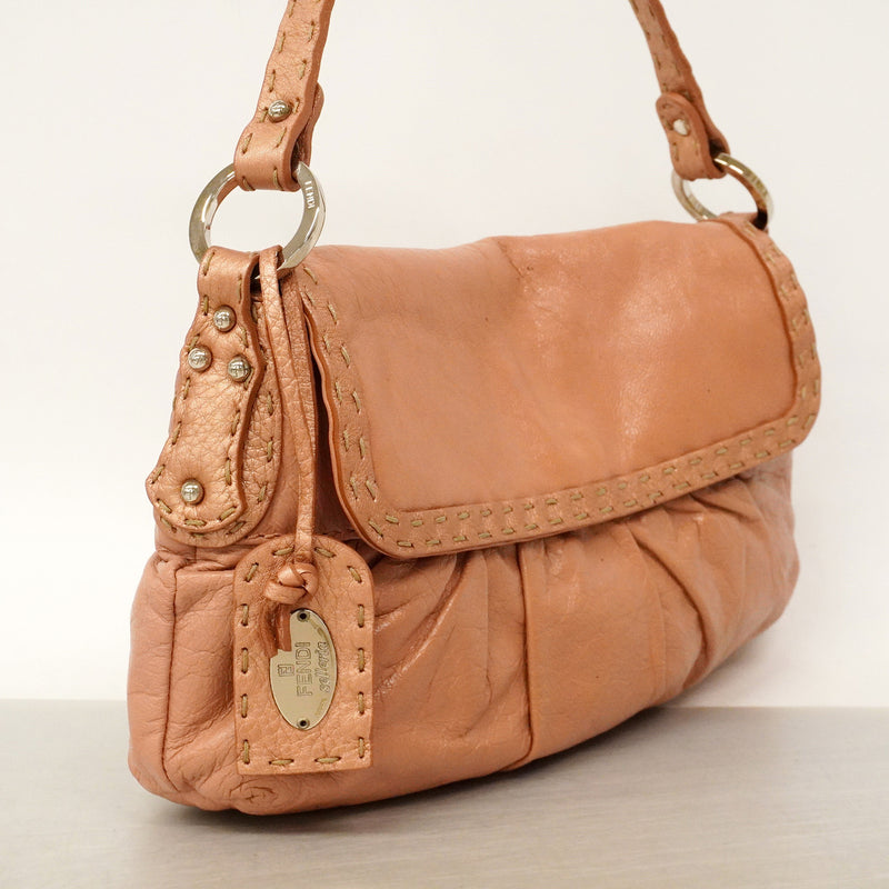 【6id5240】フェンディ ショルダーバッグ セレリア レザー ピンクベージュ シルバー金具【中古】レディース