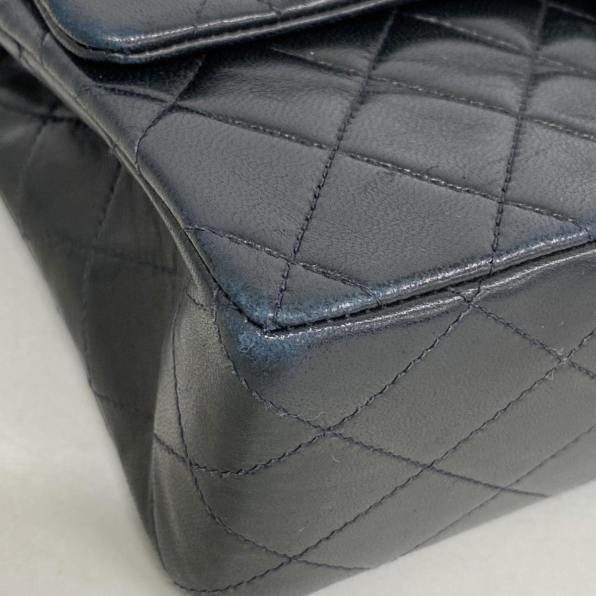 【6id5261】シャネル ショルダーバッグ マトラッセ Wフラップ Wチェーン ラムスキン ブラック ゴールド金具【中古】レディース