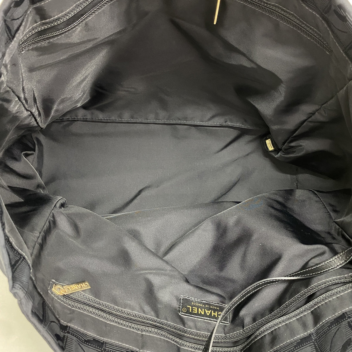 【6id5295】シャネル トートバッグ ニュートラベル ナイロン ブラック ゴールド金具【中古】レディース