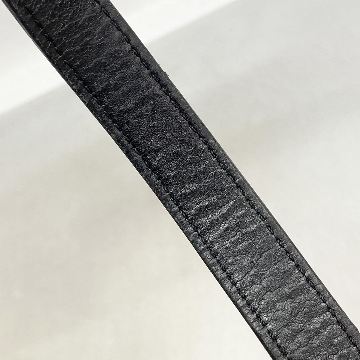 【6id5302】ルイヴィトン ショルダーバッグ モノグラム カモフラージュ ソフトトランク M56428 ブラック カーキ【中古】メンズ