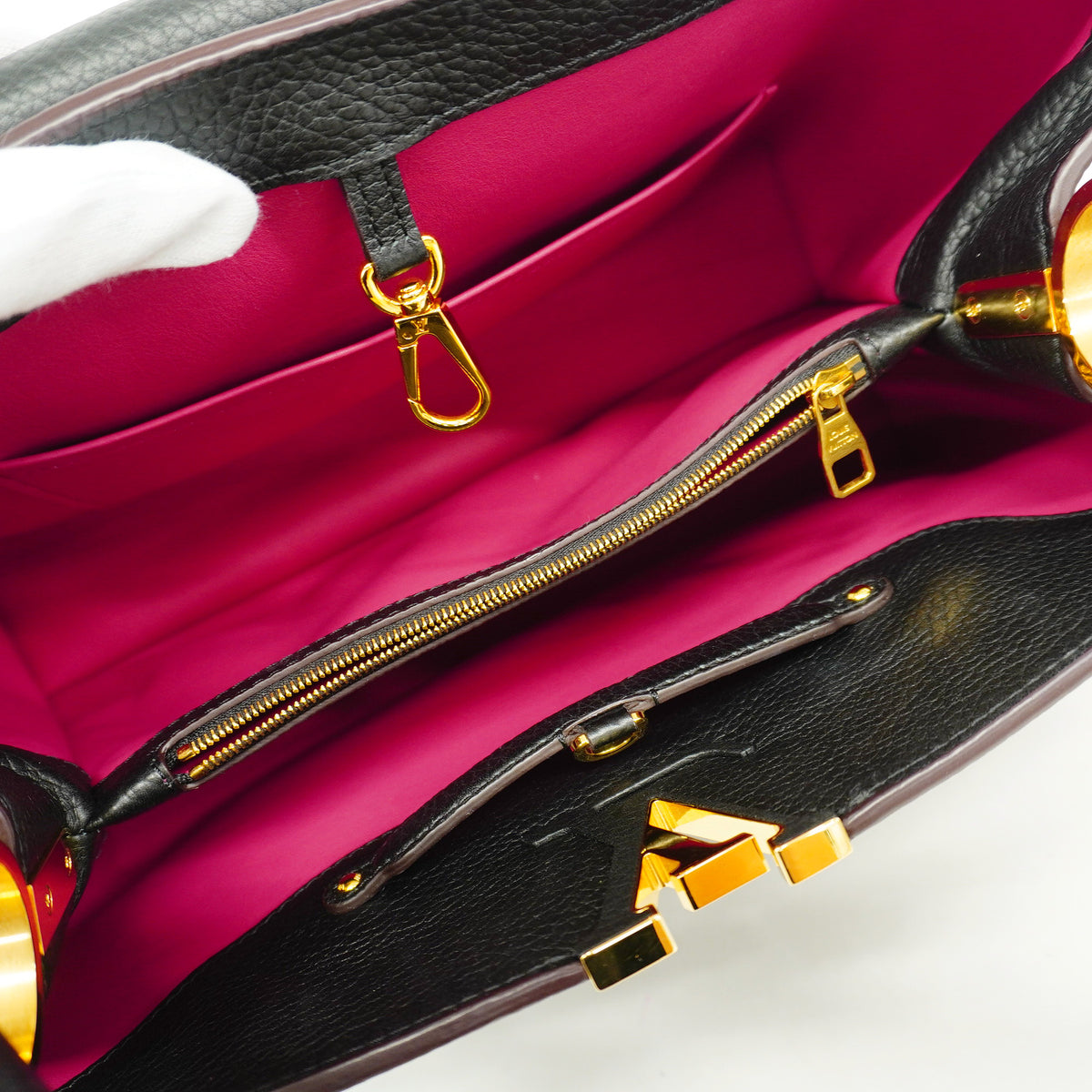 【6id5328】ルイヴィトン ハンドバッグ トリヨン カプシーヌMM M48864 ノワール【中古】レディース
