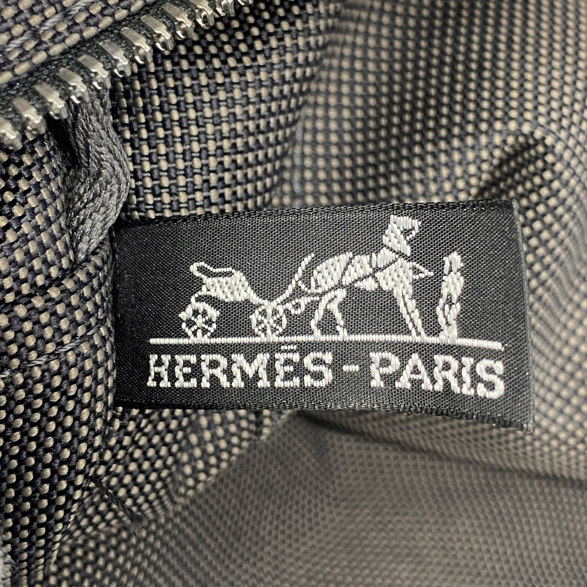 【6id5335】エルメス トートバッグ エールラインMM ナイロン グレー シルバー金具【中古】メンズ レディース ユニセックス