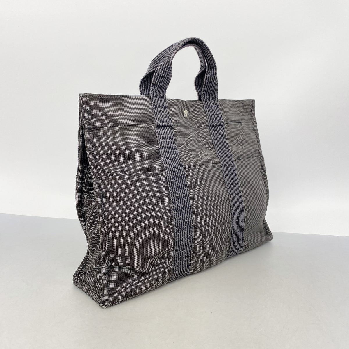 【6id5335】エルメス トートバッグ エールラインMM ナイロン グレー シルバー金具【中古】メンズ レディース ユニセックス