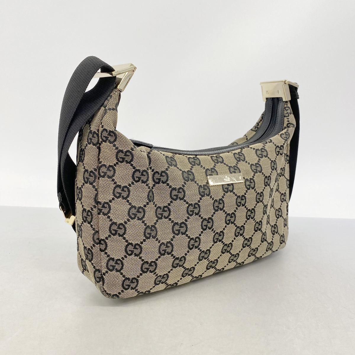 【6id5336】グッチ ショルダーバッグ GGキャンバス 019 0433 キャンバス ブラウン ブラック ゴールド金具【中古】レディース